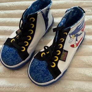 Kids High-Top Sneakers - Blue and White